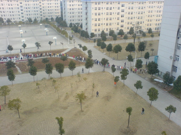 队伍尾巴.jpg